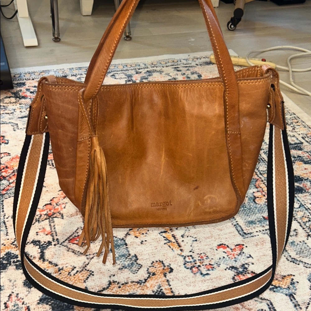 100% real Leather Crossbody Bag - Picture 2 of 15